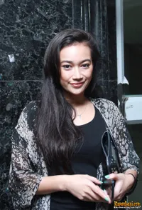 Foto Ratu Felisha