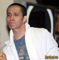 Foto Ressa Herlambang