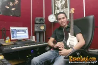 Foto Ressa Herlambang