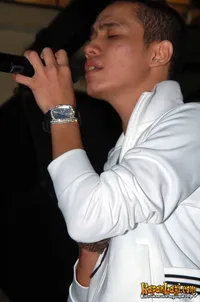 Foto Ressa Herlambang