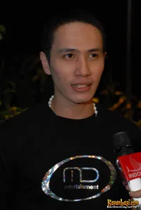 Foto Ressa Herlambang