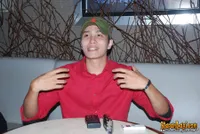 Foto Ressa Herlambang