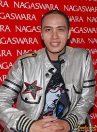 Foto Ressa Herlambang