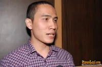 Foto Ressa Herlambang