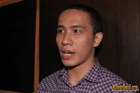 Foto Ressa Herlambang