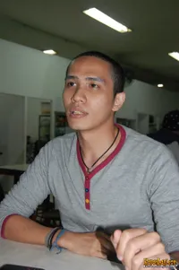 Foto Ressa Herlambang