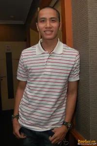 Foto Ressa Herlambang