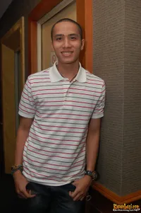 Foto Ressa Herlambang