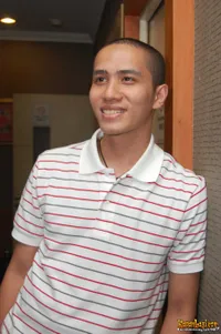 Foto Ressa Herlambang