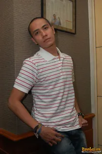 Foto Ressa Herlambang