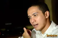 Foto Ressa Herlambang