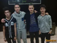 Foto Ressa Herlambang