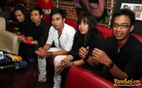 Foto Reva Band