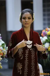 Foto Revalina S Temat