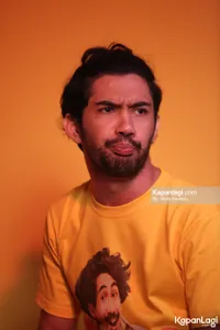 Foto Reza Rahadian