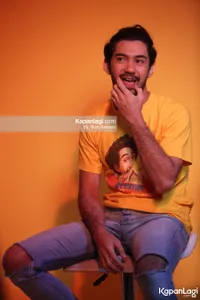 Foto Reza Rahadian