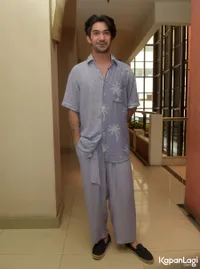 Foto Reza Rahadian