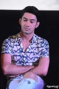 Foto Reza Rahadian