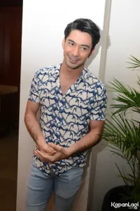 Foto Reza Rahadian