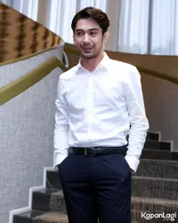 Foto Reza Rahadian