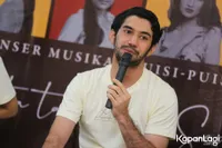 Foto Reza Rahadian
