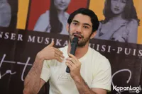 Foto Reza Rahadian