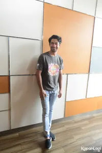 Foto Reza Rahadian