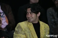Foto Reza Rahadian