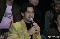 Foto Reza Rahadian