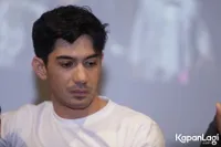 Foto Reza Rahadian