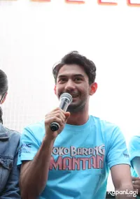 Foto Reza Rahadian