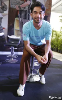 Foto Reza Rahadian