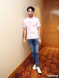 Foto Reza Rahadian