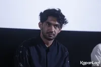 Foto Reza Rahadian