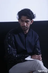 Foto Reza Rahadian