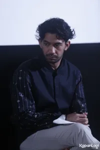 Foto Reza Rahadian