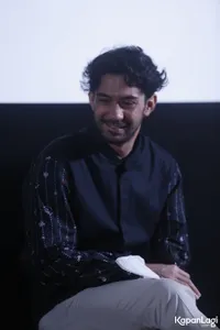 Foto Reza Rahadian
