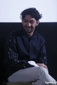 Foto Reza Rahadian