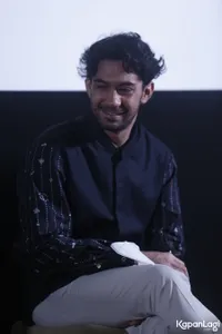 Foto Reza Rahadian