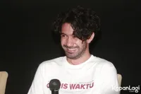 Foto Reza Rahadian