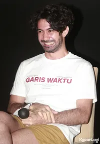 Foto Reza Rahadian