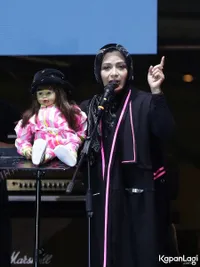 Foto Ria Enes Dan Susan