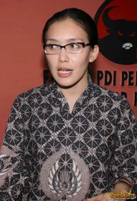 Foto Rieke Dyah Pitaloka