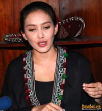 Foto Rieke Dyah Pitaloka