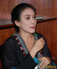 Foto Rieke Dyah Pitaloka