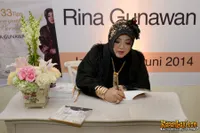 Foto Rina Gunawan