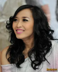 Foto Rinni Wulandari