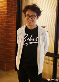 Foto Riri Riza Sutradara