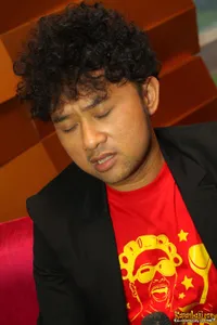 Foto Ronal Surapradja