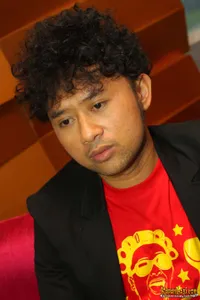 Foto Ronal Surapradja